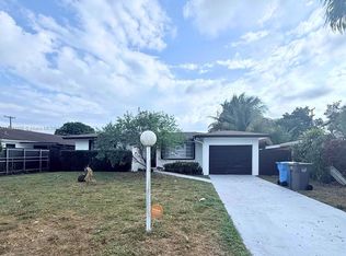 4240 SW 27th St #2, Hollywood, FL 33023