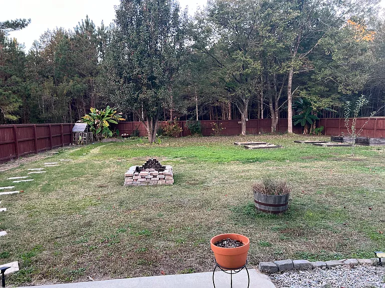 4630 Wilcox Rd — Photo 3