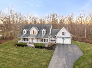 2 Cottles Ferry Ln, Groveland, MA 01834