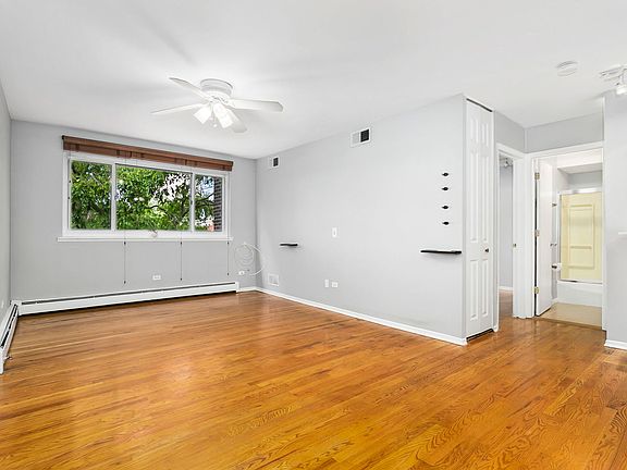 3rd image of 515 W Wrightwood Ave APT 503
