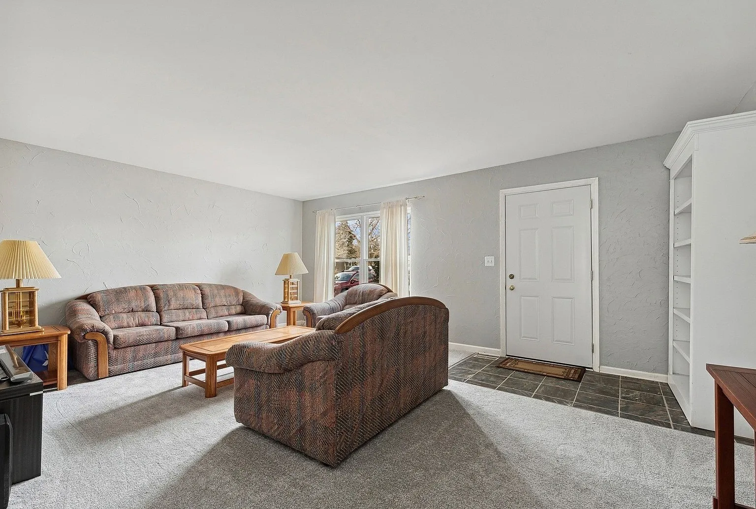 3 bed, 1.5 bath, 1380 sqft, $2,650 — Photo 3