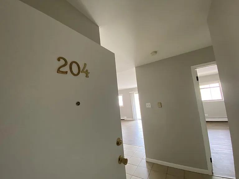 670 Marilyn Ave #204 — Photo 10