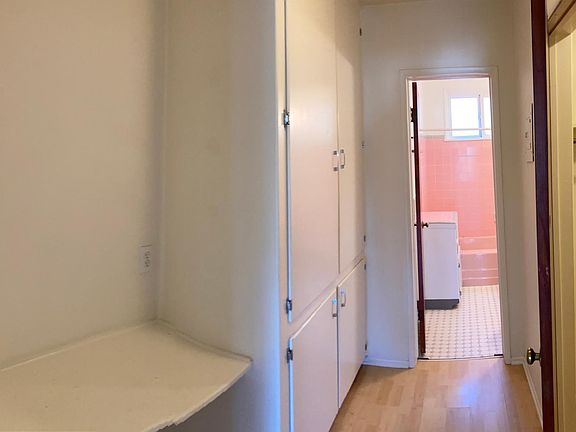 4th image of 4524 Huntley Ave