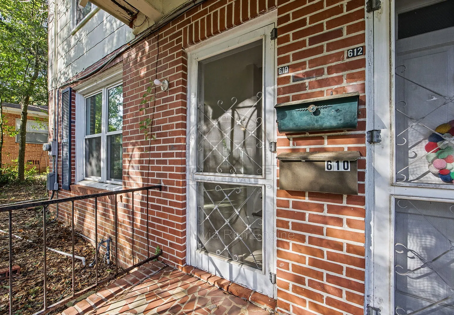 2 bed, 1.0 bath, $950 — Photo 3
