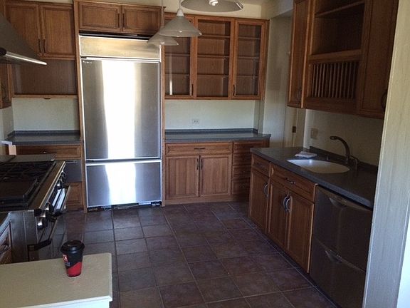 2nd image of 235 E Stewart St