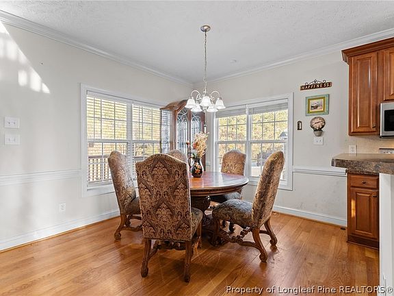 4th image of 2157 Broadman Ave