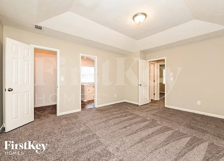 130 Dunwick Ln — Photo 8