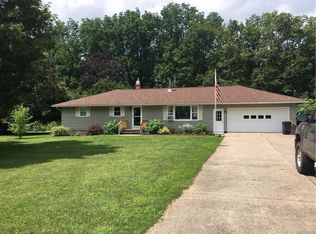 2346 Swett Rd, Lyndonville, NY 14098