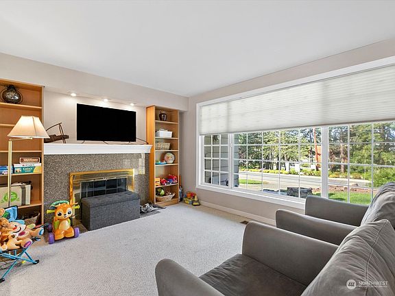 5th image of 4032 138th Avenue SE