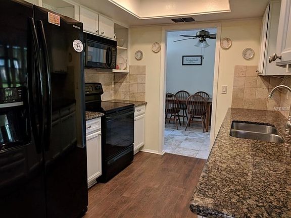 5th image of 3346 E Dorchester Dr