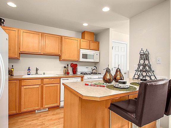 2nd image of 20477 137th Ave SE