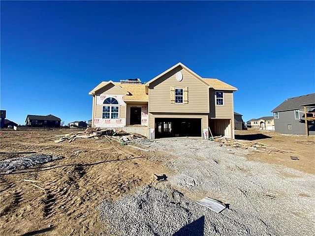 1st image of 5012 NE 103rd Ct