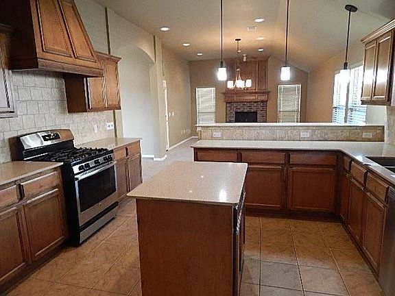 4th image of 517 Parsons Dr