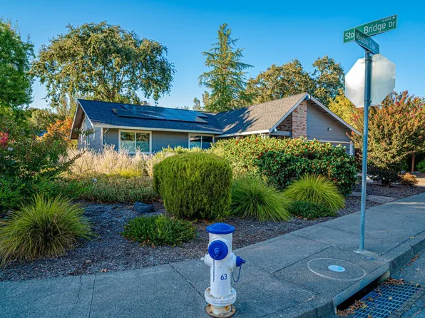 6401 Meadow Creek Lane, Santa Rosa, CA 95409