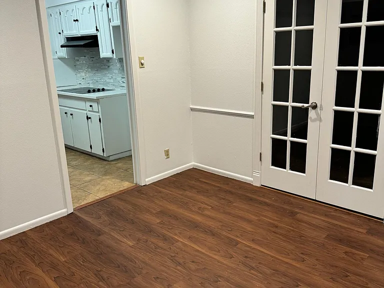 200 Shalimar Dr — Photo 11