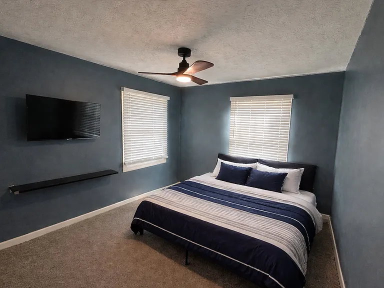 3077 Laura Ln — Photo 12