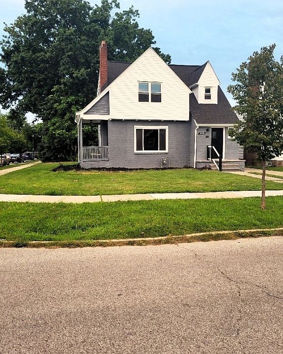 1st image of 21401 S Lakeshore Blvd