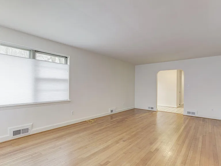 5601 Pollard Rd — Photo 11