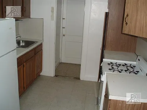 1634 Commonwealth Ave Photo 1
