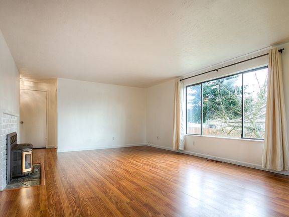 2nd image of 18817 52nd Ave W