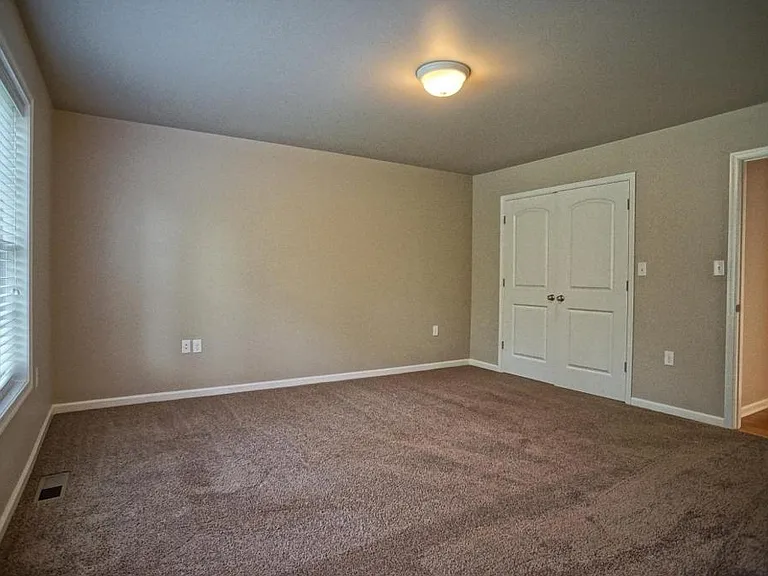 654 Cornhill Rd — Photo 14