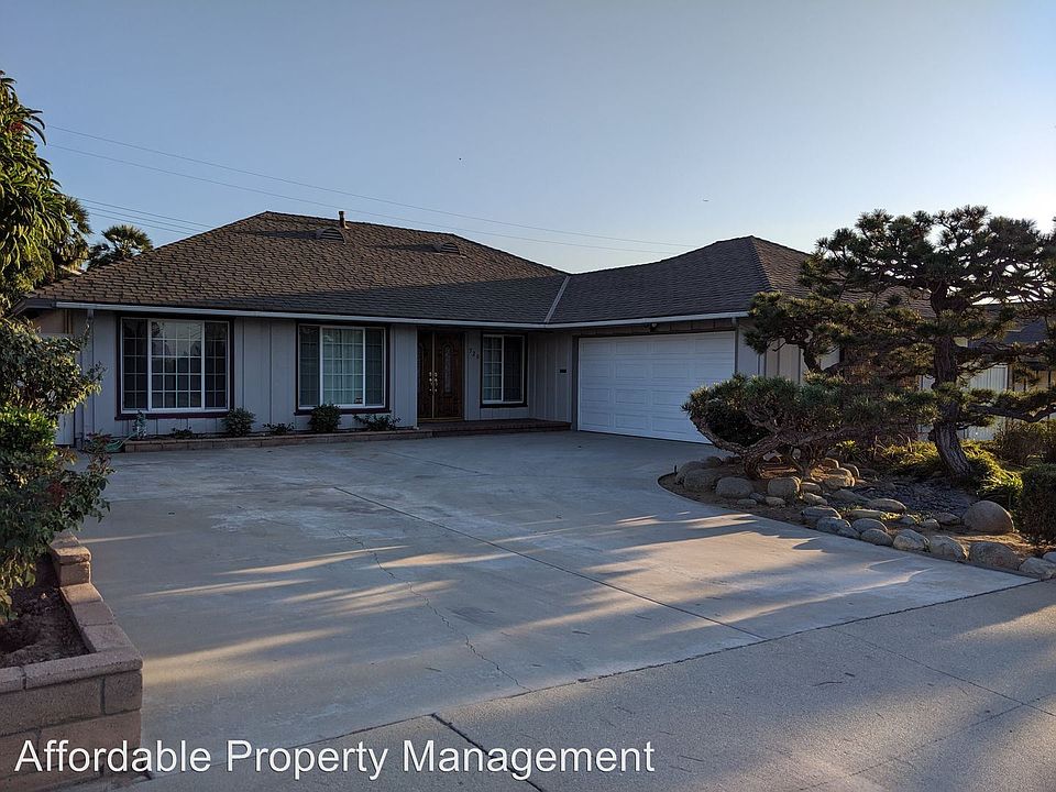 1st image of 920 Caraway Dr