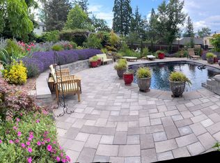 333 N Main St, Ashland, OR 97520
