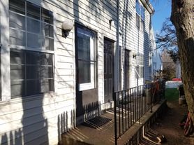 27 N Taylor Ave, Norwalk, CT