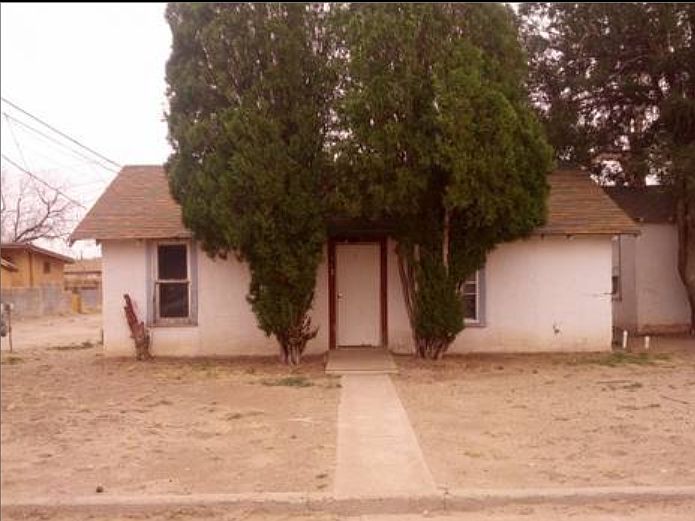 1st image of 213 W 5th St