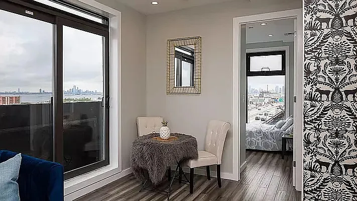 Rented by Safdie Realty Group | media 8