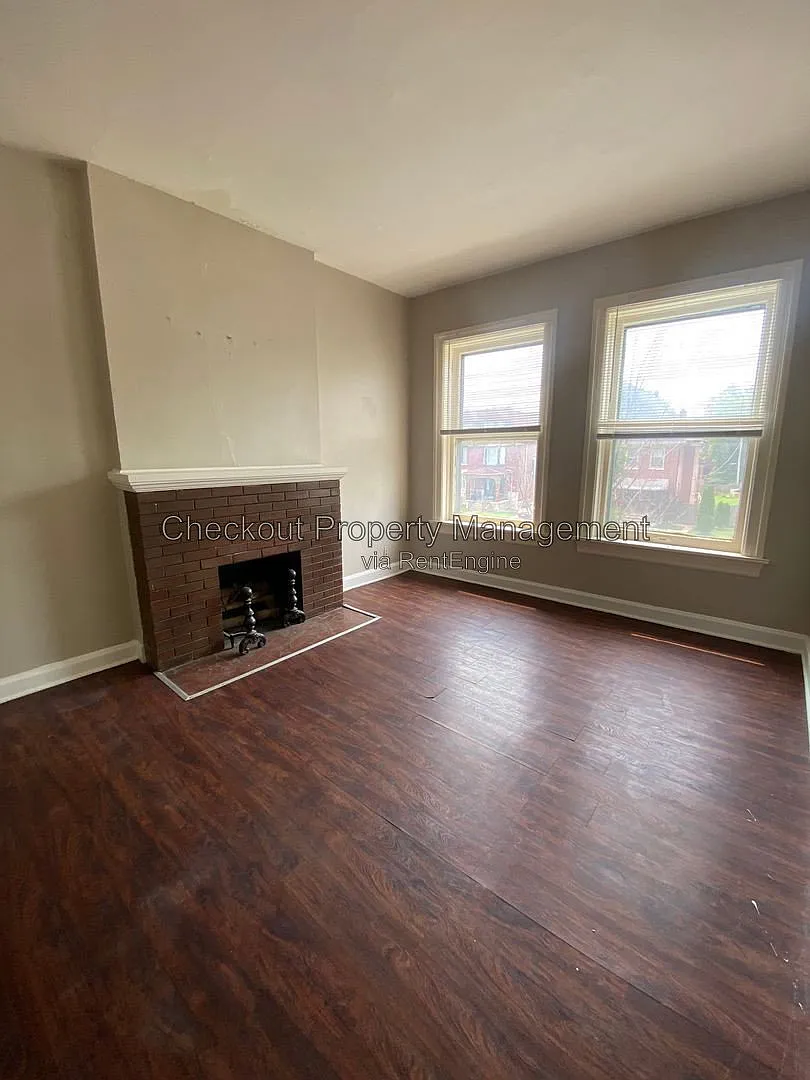 2 bed, 1.0 bath, 1250 sqft, $895 — Photo 3