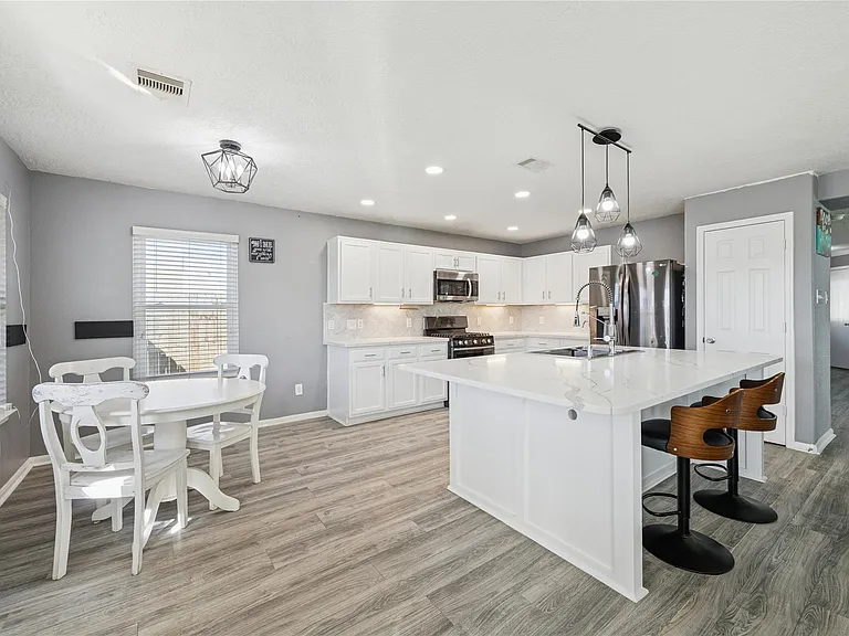 12223 Windsor Bay Ct — Photo 13