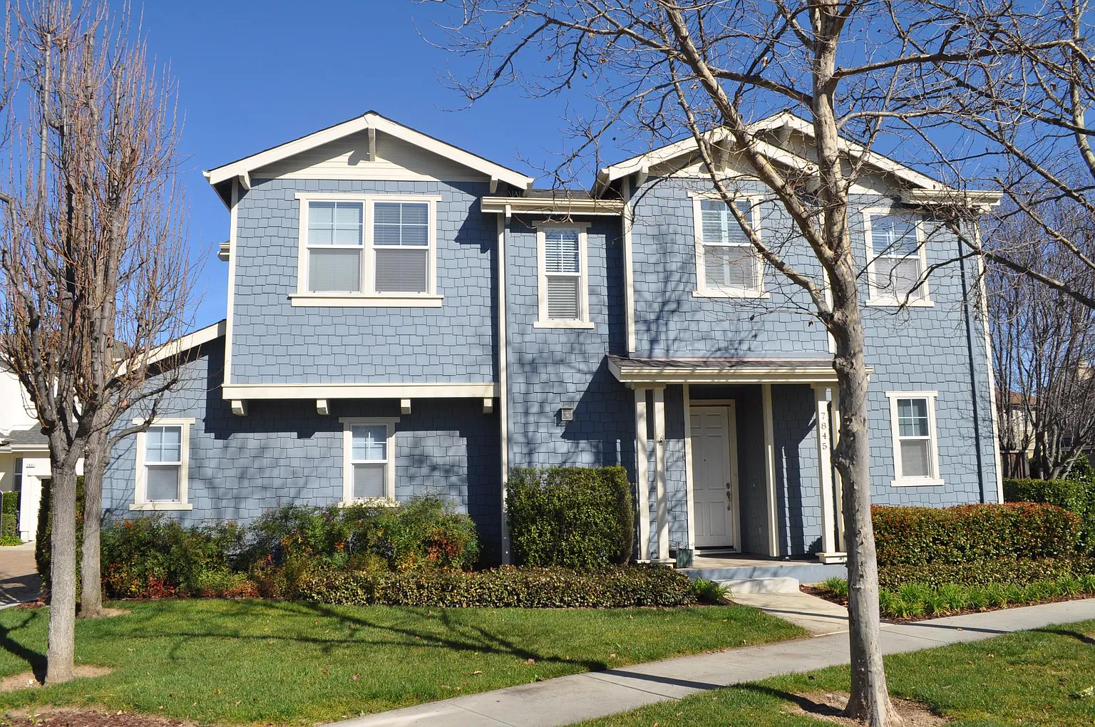7845 Dickens Way photo 1