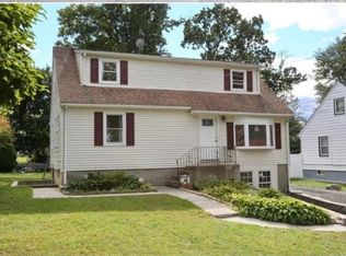 20 Karnell St, Spring Valley, NY 10977