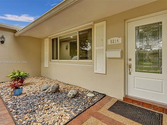 4th image of 5214 SW 91st Ter