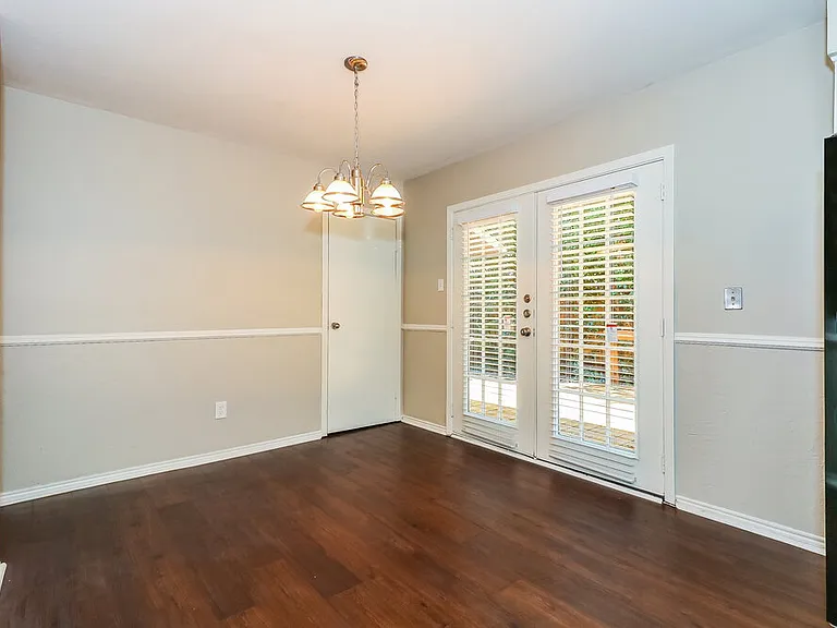1113 Heiden Ct — Photo 6