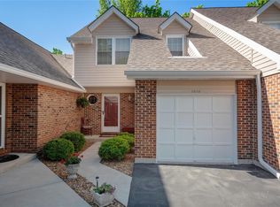 1010 Pocono Trl, Ballwin, MO 63021