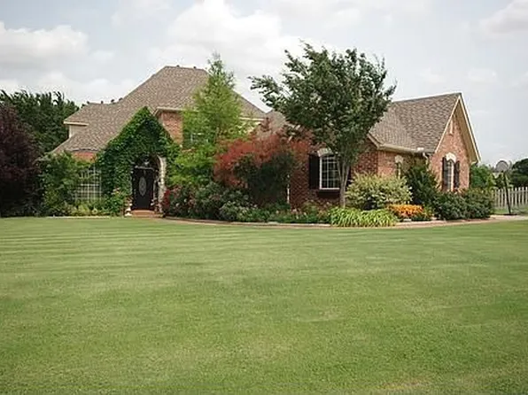 22500 Laras Ln, Edmond, OK 73025