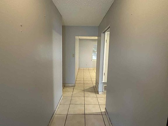 2nd image of 2206 N Beaver St
