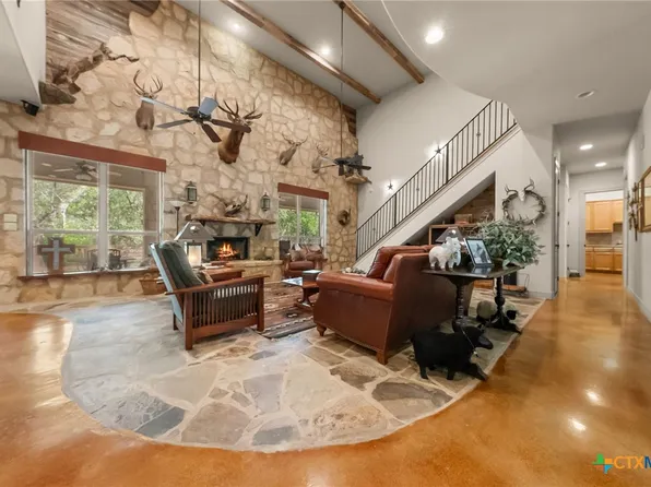 289 Mariposa Loop, New Braunfels, TX 78132