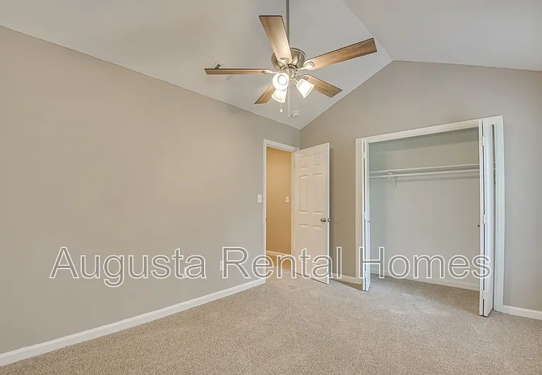 148 Chalet North Ct #148 — Photo 18