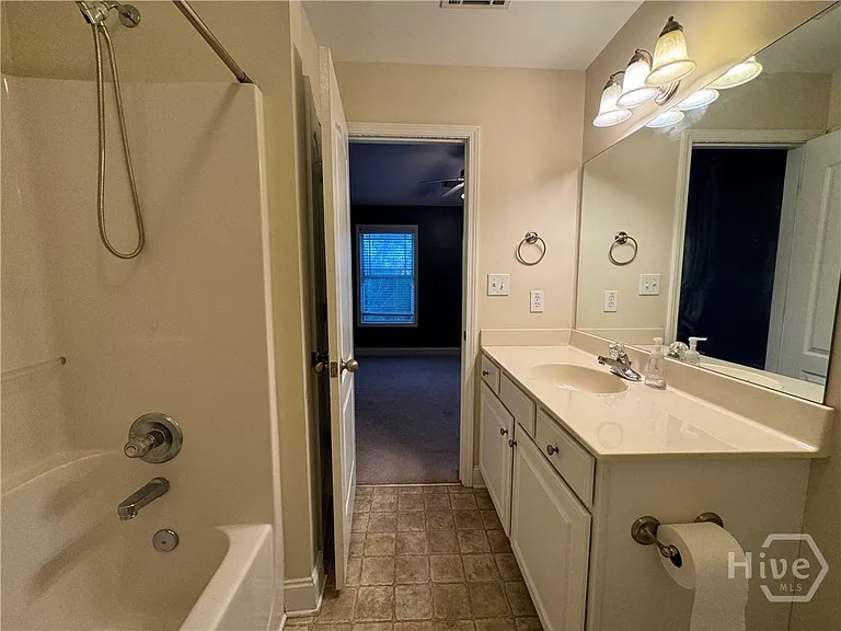 409 Whitehall Rd — Photo 13