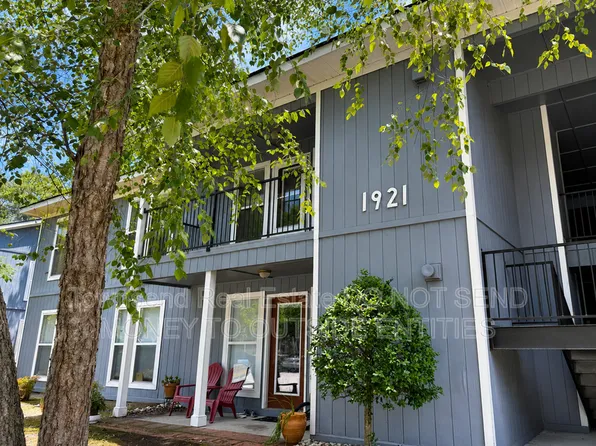 1921-4 Sardonyx Rd, Fayetteville, NC 28303