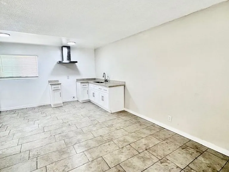 7524 Sepulveda Blvd #207 — Photo 10