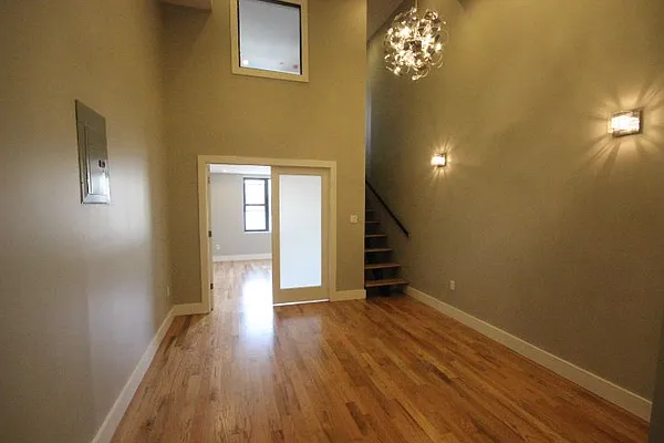 Rented by Nooklyn NYC LLC | media 19