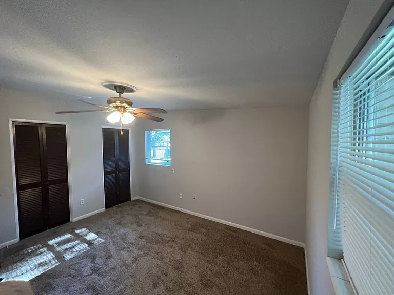 2231 Belle Vue Way — Photo 8