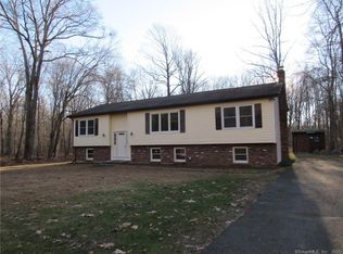 7 Lynn Rd, Ivoryton, CT 06442