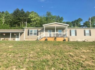 9501 Grandview Lake Rd, Ashland, KY 41102