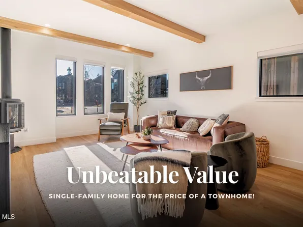 1060 GCR 8, Fraser, CO 80442