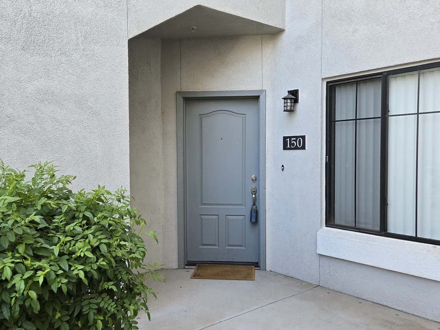 2 bed, 1239 sqft, $1,900 — Photo 2